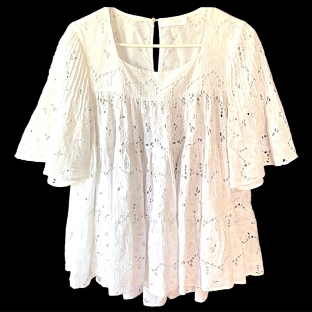 Like New Merlette Brandt Eyelet Tiered
Swing Blouse White Medium Retail $500.00